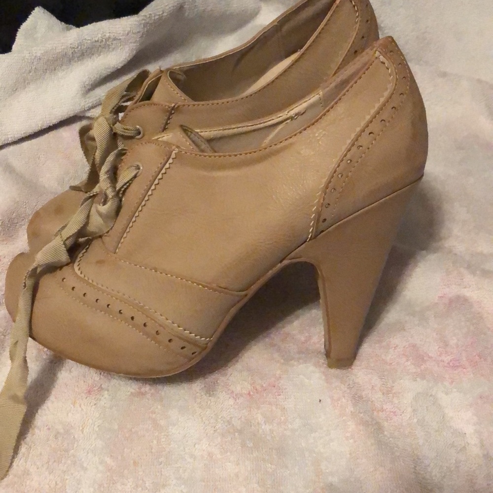 Not Rated Heel - Picture 3 of 6
